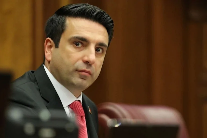 Simonyan sülh prosesini MÜZAKİRƏ EDİB