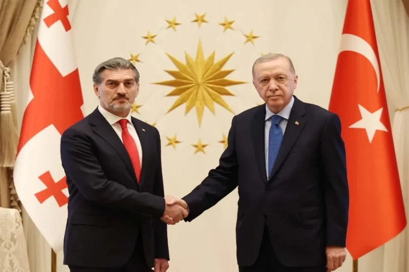 Kavelaşvili Ərdoğana başsağlığı verib 