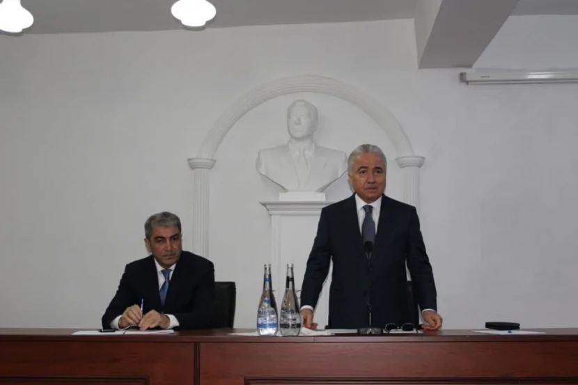 Balakənin yeni icra başçısı kollektivə TƏQDİM OLUNDU