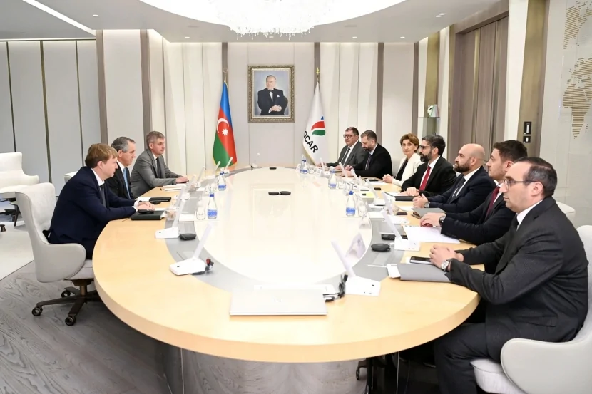 SOCAR-ın prezidenti \"DeGolyer and MacNaughton\" şirkətinin sədri ilə görüşüb 