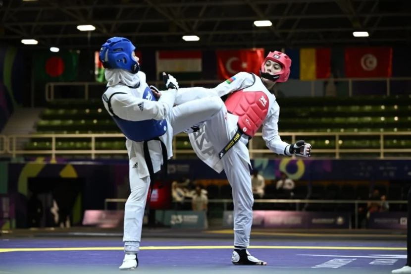 Azərbaycan taekvondoçusu İslamiadada gümüş medal qazanıb 