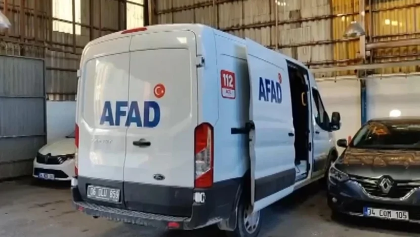 İstanbulda metro tikintisi zamanı ÇÖKMƏ: Dağıntılar altında qalanlar var