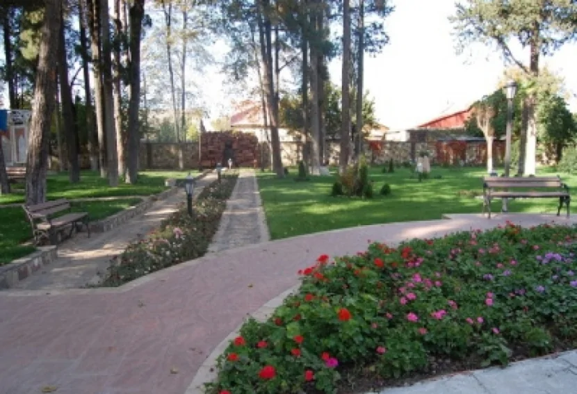 Parkdan kişi meyiti TAPILDI
