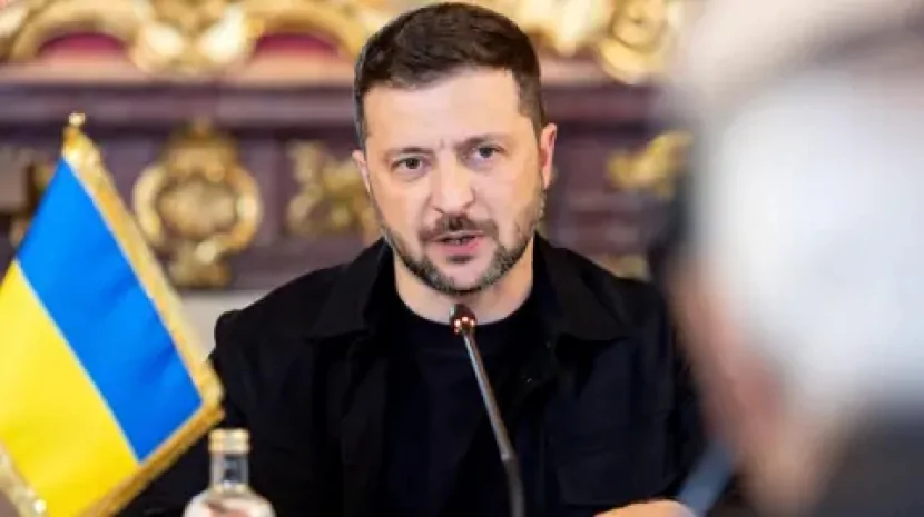 Zelenski Rusiya ilə sülh danışıqlarının bərpa olunacağını açıqladı