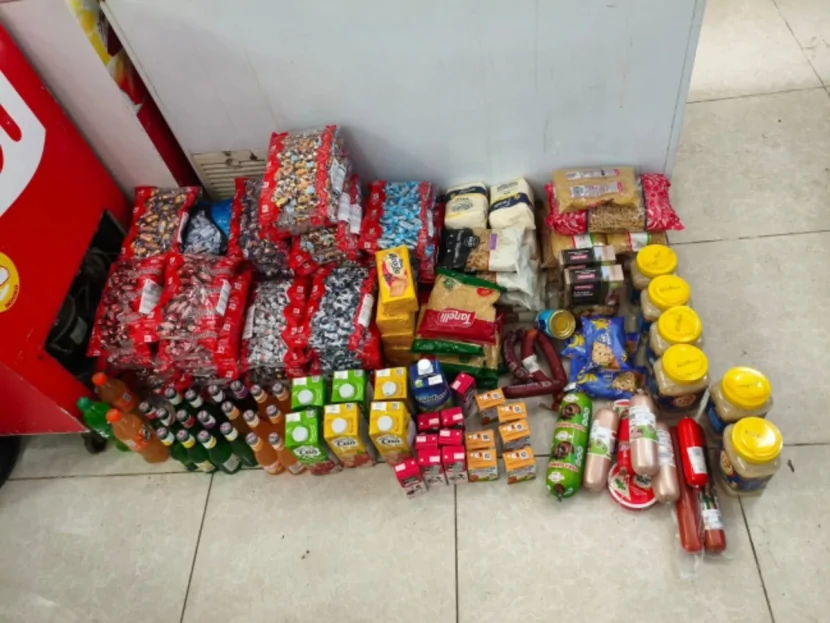 Vaxtı keçmiş məhsullar insanlara satılırmış- BU MARKETDƏ