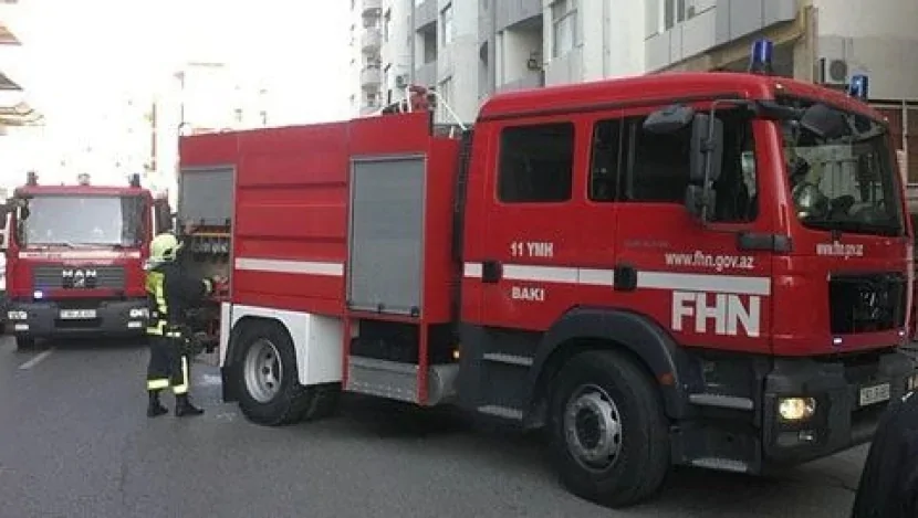 Yaşayış binasında YANĞIN, 21 nəfər təxliyə edildi