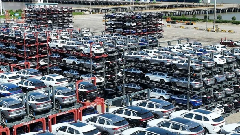 Çin üç ildir avtomobil ixracında liderliyini qoruyur