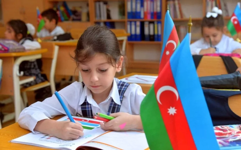 Bu gün ilk dərs günüdür