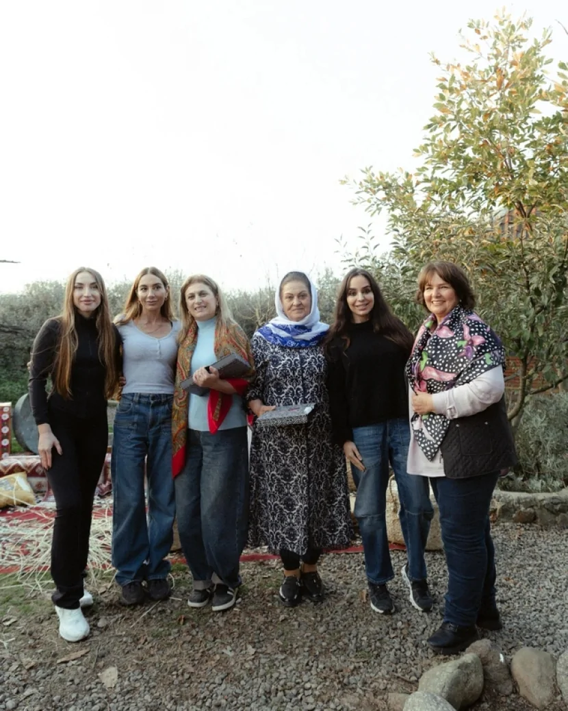Leyla, Arzu və Alyona Əliyevalar Lənkəranda fermer təsərrüfatı ilə tanış olublar