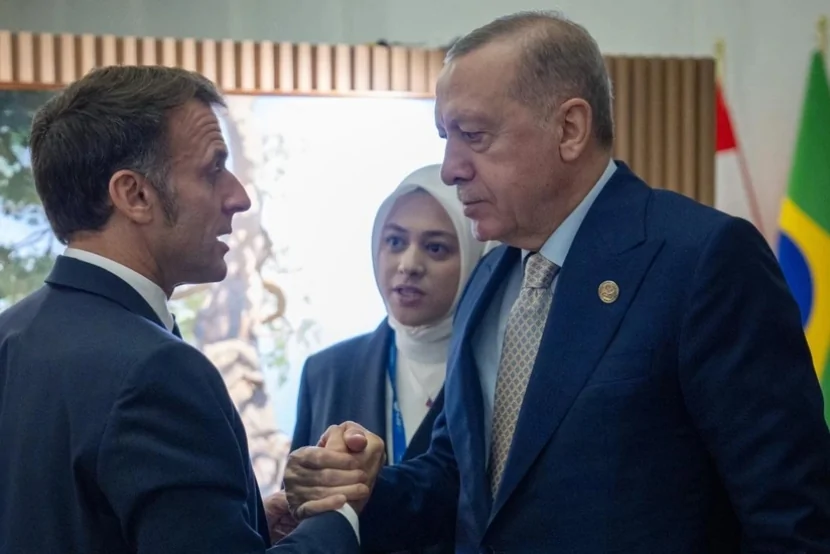 Ərdoğan Rusiya-Ukrayna münaqişəsinin həlli üzrə müzakirələr aparıb