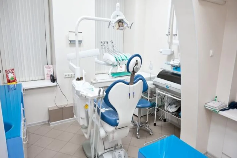 TƏBİB stomatoloqların kütləvi şəkildə işdən çıxarılması iddialarına AYDINLIQ GƏTİRDİ