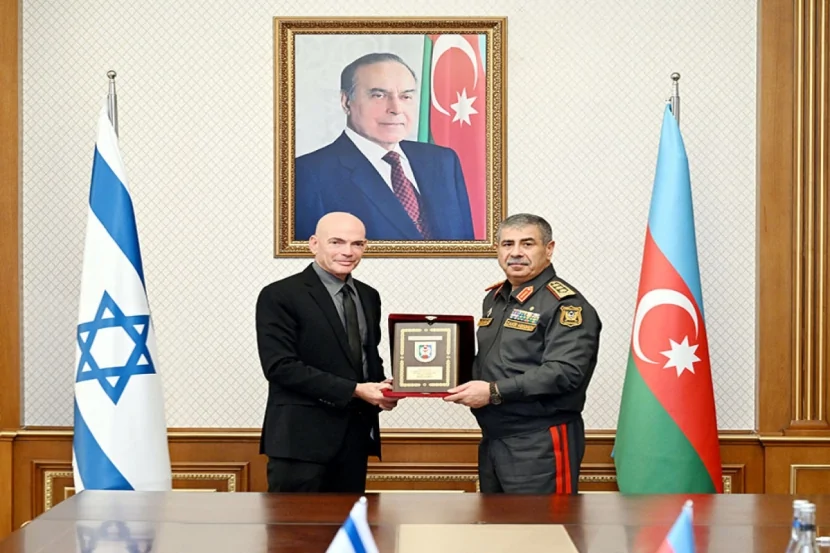 Zakir Həsənov İsrailin briqada generalını qəbul edib