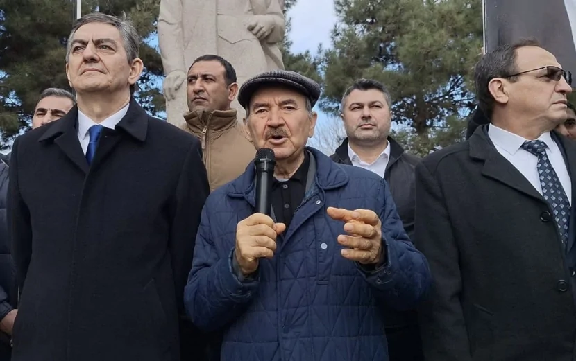 Cəmil Həsənli sərbəst buraxıldı