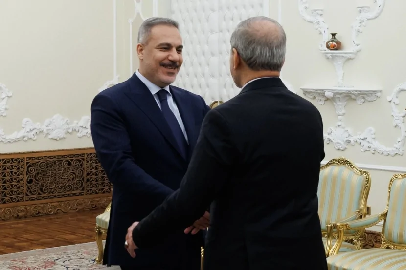 Hakan Fidan Pezeşkianla görüşüb