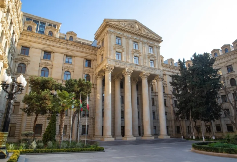 Azərbaycan Rumıniyanı TƏBRİK ETDİ