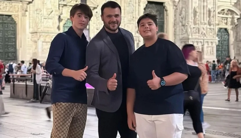 Emin Ağalarov əkizlərini belə təbrik etdi - VİDEO