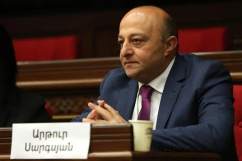 Müxalif deputat həbsdən azad edildi