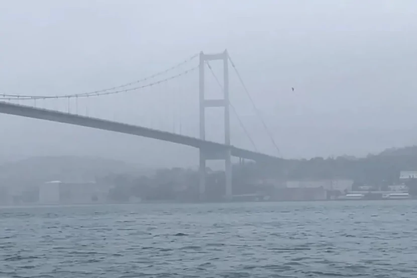 Bosfor boğazı müvəqqəti olaraq gəmilərin hərəkətinə bağlanıb