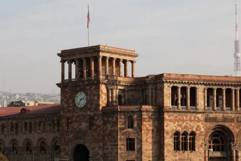 Ermənistanda seçkilərin qaydaları dəyişilə bilər