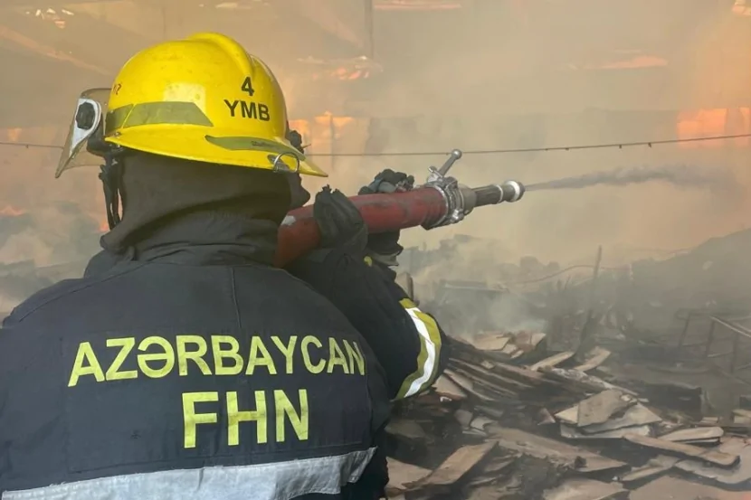 Bakıda restoran YANIR
