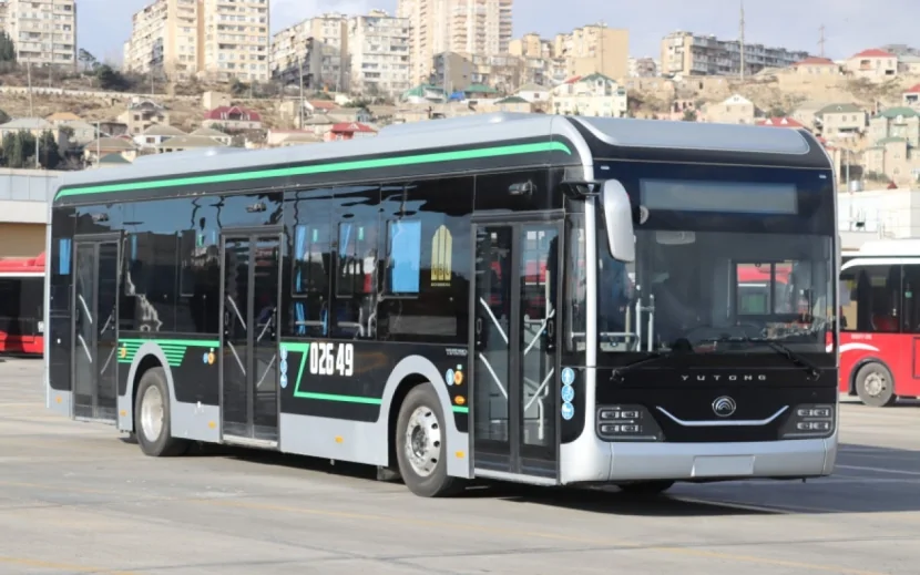 Daha bir marşrut xəttinin avtobusları yeniləndi