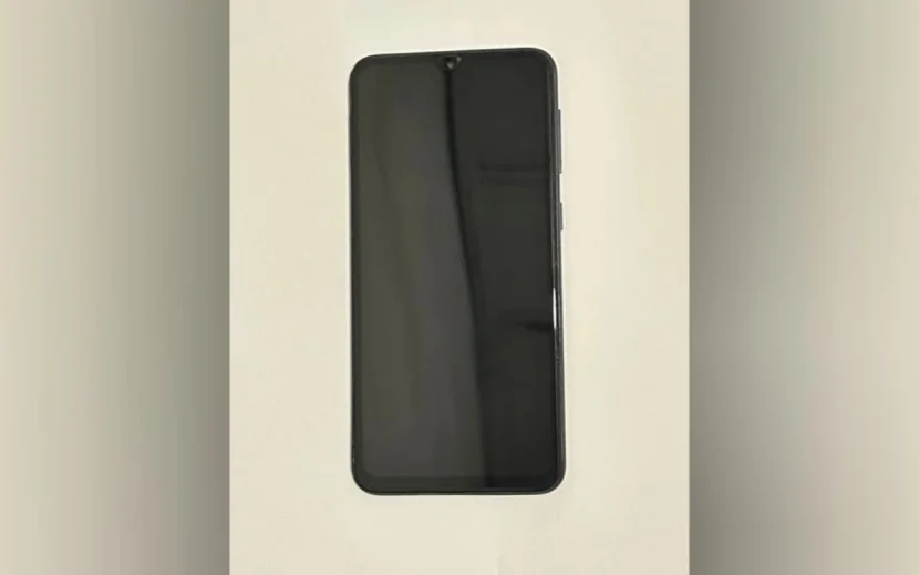 Ana həbsdə olan oğluna telefon KEÇİRMƏK İSTƏDİ