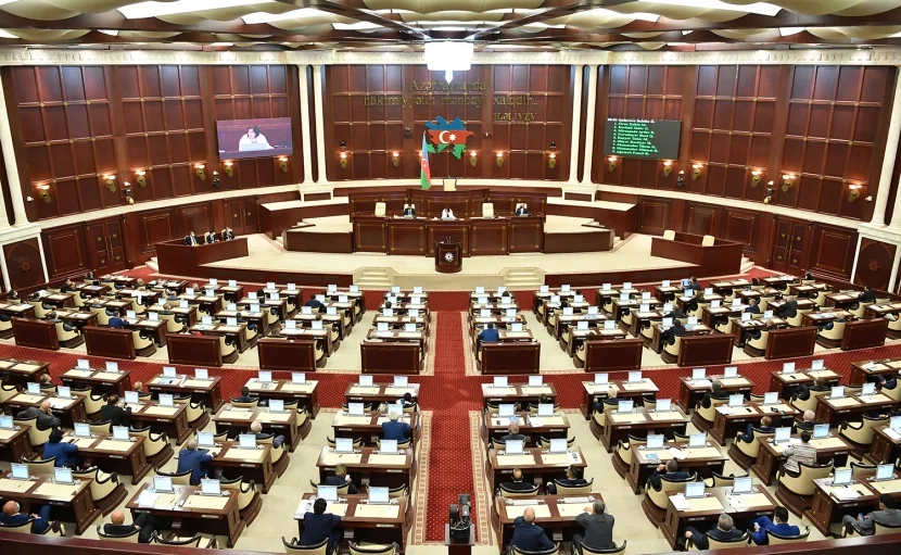 Deputatlar bu gün TOPLAŞIR