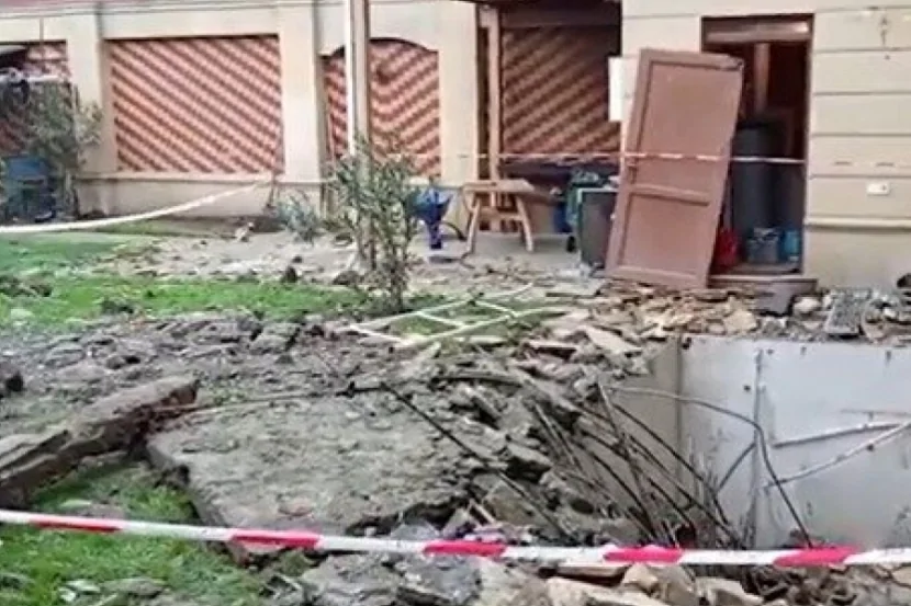 Qəzzada məktəblərin 90%-dən çoxu dağıdılıb