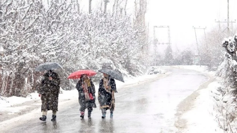 Bəzi rayonlara yağış, Şahdağa isə qar yağır- Faktiki hava