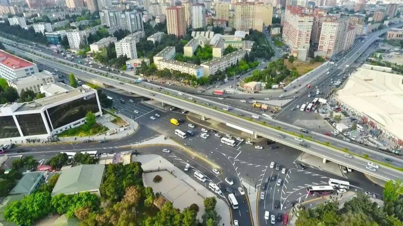 “20 Yanvar” metrosunun ətrafı YENİLƏNİR