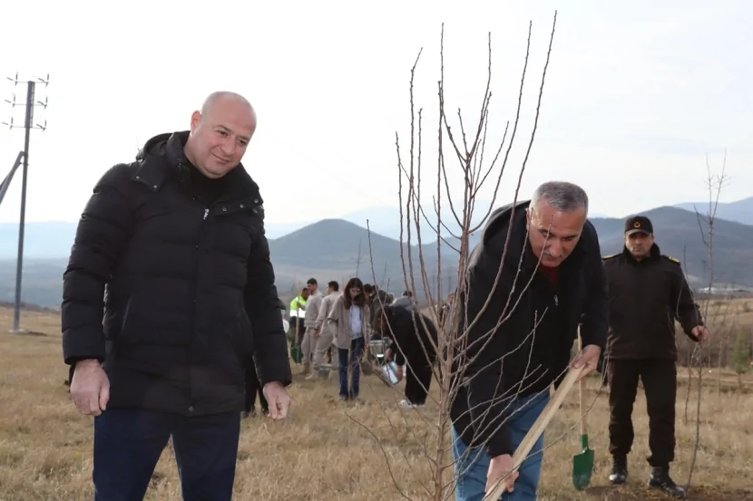 Anım günü münasibətilə ağacəkmə aksiyası KEÇİRİLİB