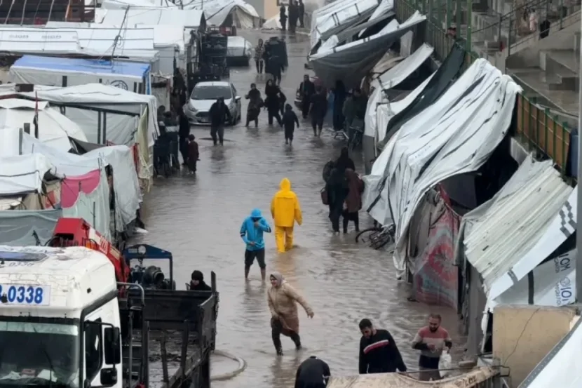 Qəzzada təbbi fəlakət zamanı ÖLƏNLƏRİN SAYI 14 nəfərə çatıb