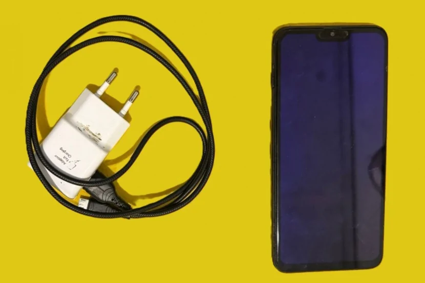Məhkum üçün telefon keçirmək istədilər- QARŞISI ALINDI