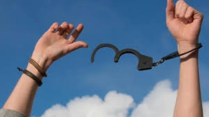 20 mindən çox şəxsi Amnistiya GÖZLƏYİR