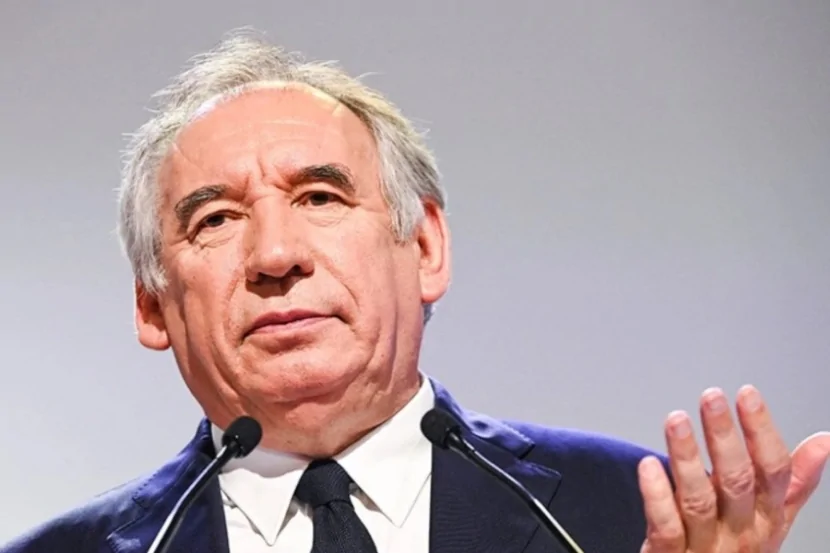 Fransua Bayr xəstəxanaya yerləşdirildi