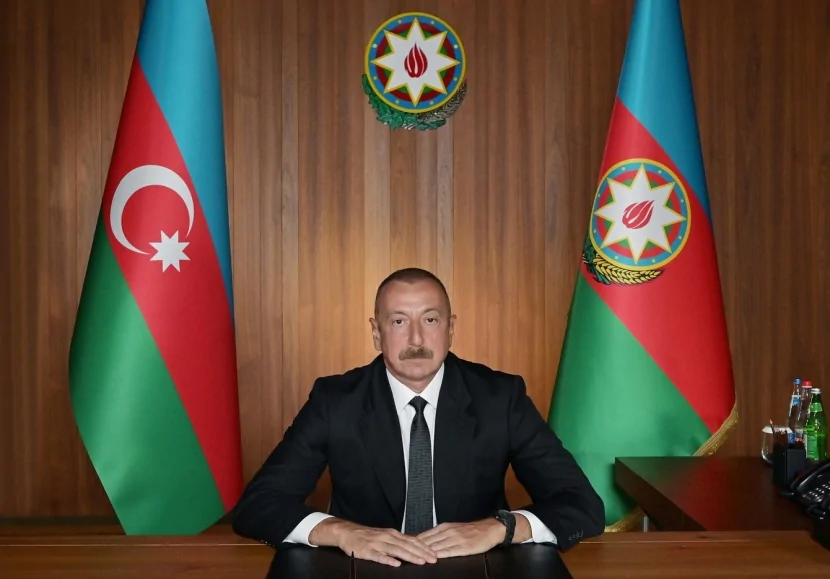 İlham Əliyev Bəhreynin Kralını təbrik etdi