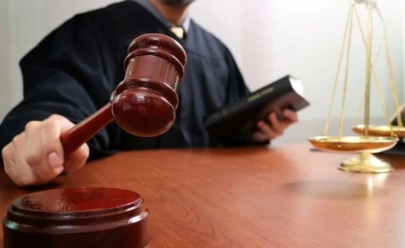 13 yaşlı qız evli qohumundan hamilə qaldı - Ailəsi şikayətçi olmadı...