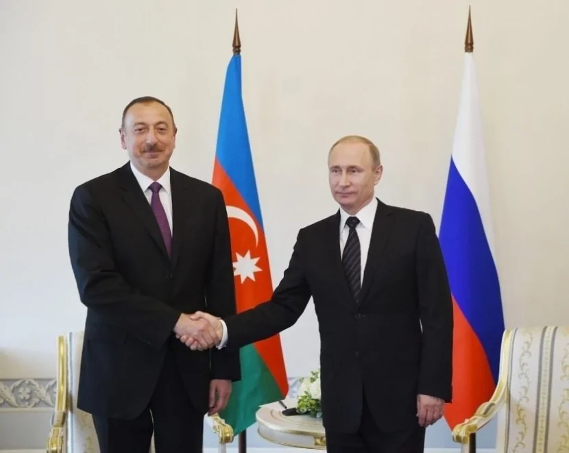 Putin İlham Əliyevə zəng etdi
