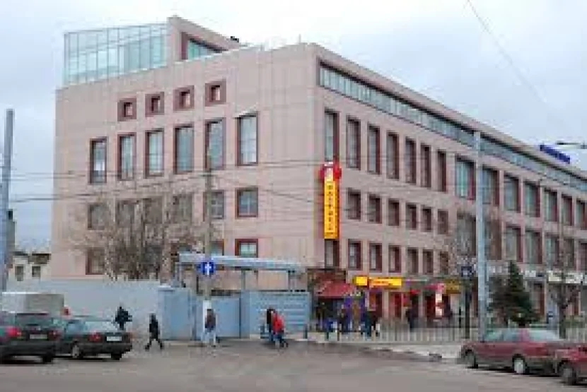 Rusiyada biznes mərkəzində güclü yanğın BAŞ VERİB