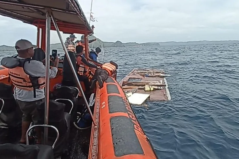 Qayıq qəzasında turist və üç uşağı HƏLAK OLUB
