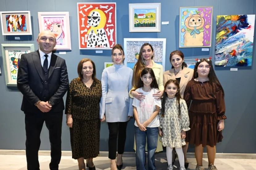 Arzu Əliyeva və Alena Əliyeva sərgidə İŞTİRAK EDİBLƏR