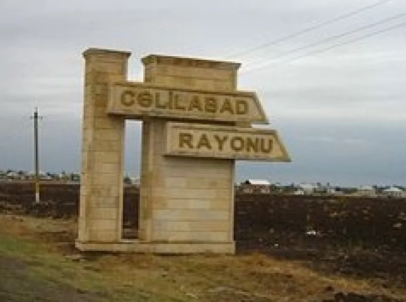 Cəlilabadda yeniyetmə bıçaqlandı