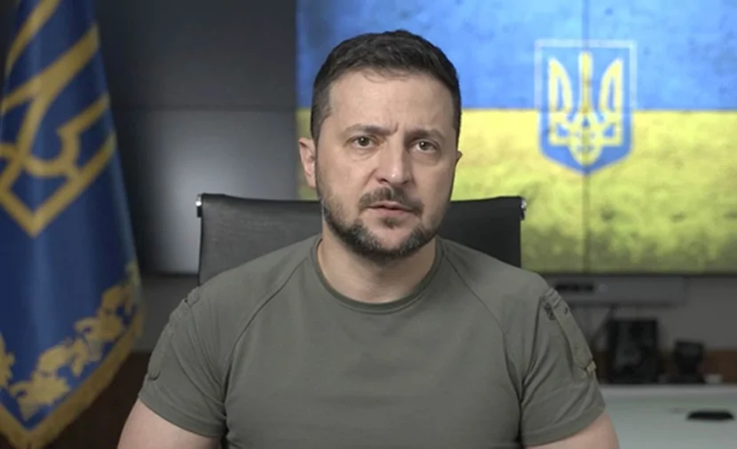 Zelenski farsca paylaşım edib