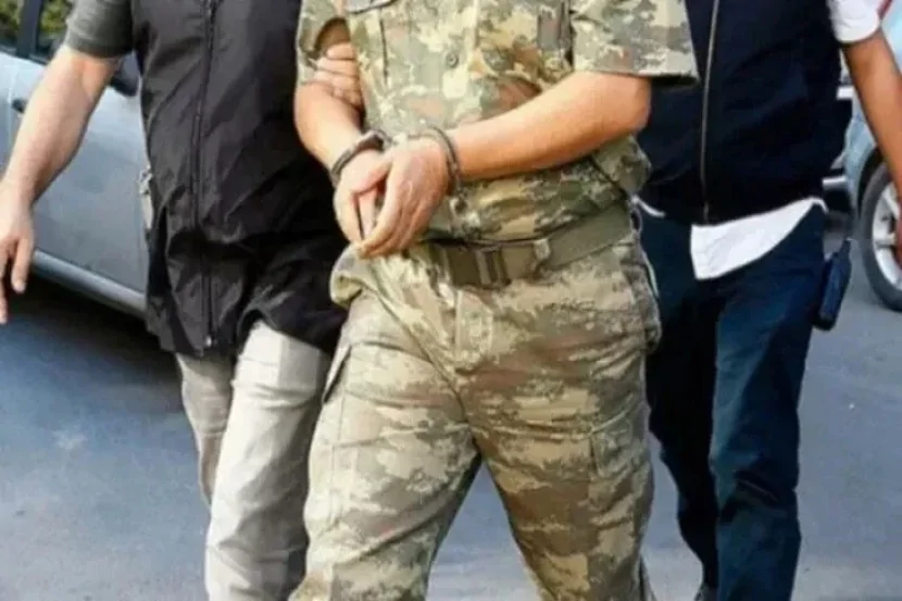 Müdafiə Nazirliyinin sabiq rəisinin cəzası 6 ay azaldıldı