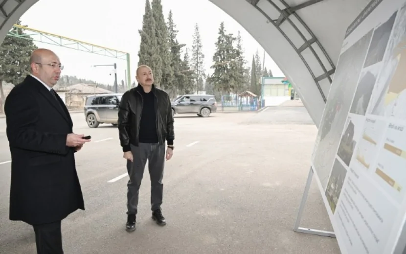 Prezident Ağdərə şəhərinin Baş planı ilə tanış olub