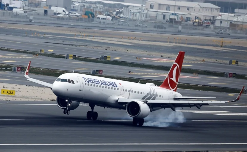 Türkiyə təyyarəsi Barselona hava limanına təcili eniş edib