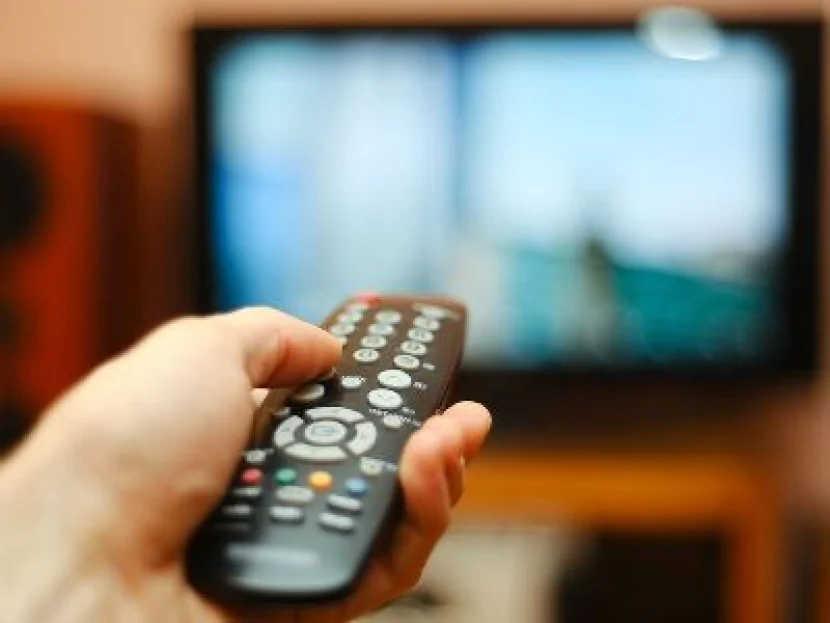 Qırğızıstan televiziyasında rus dilində yayım QADAĞAN OLUNDU