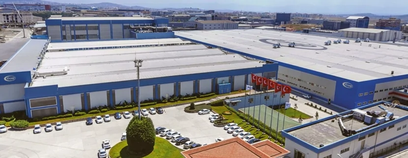 İstanbulda fabrikdə DƏHŞƏTLİ YANĞIN