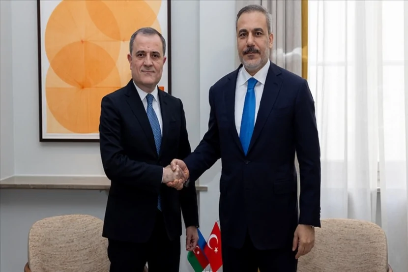 Azərbaycan və Türkiyə XİN rəhbərləri telefonla danışıb
