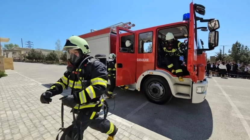 Bakıda obyekt yanğınının ANBAAN GÖRÜNTÜLƏRİ